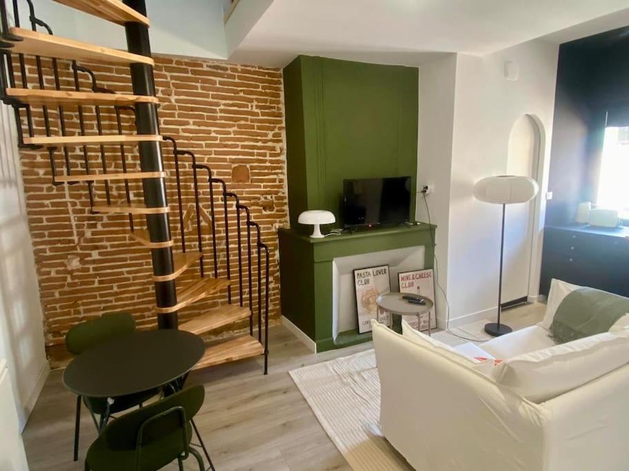 Appartamento Le 23, Cocon Dans Le Centre Historique Montauban Esterno foto
